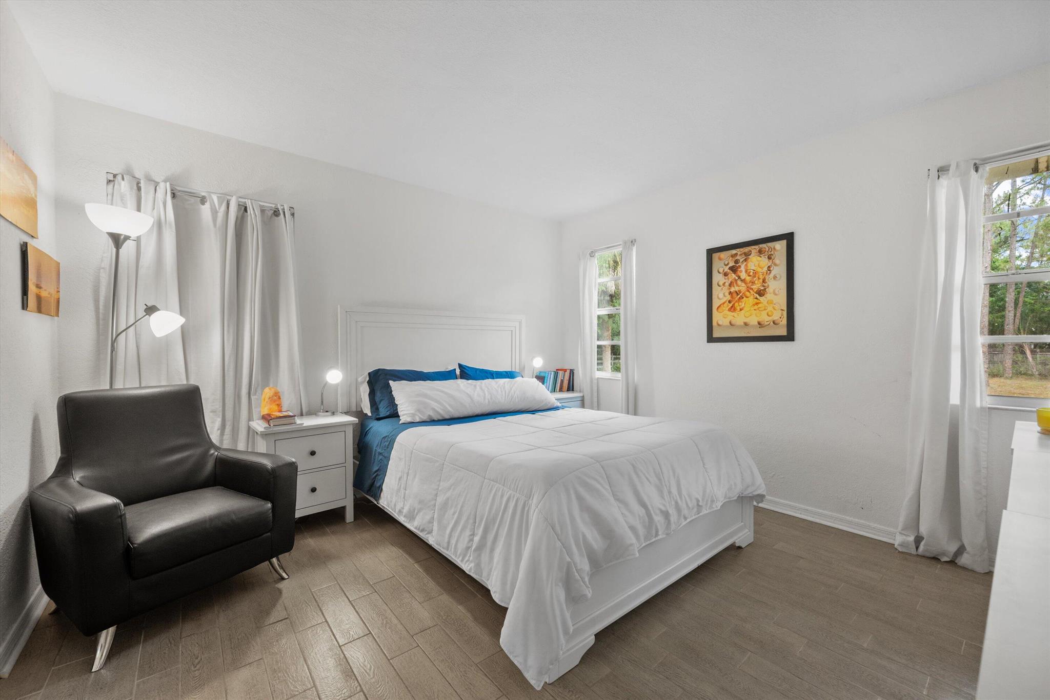 12389 186th Street N