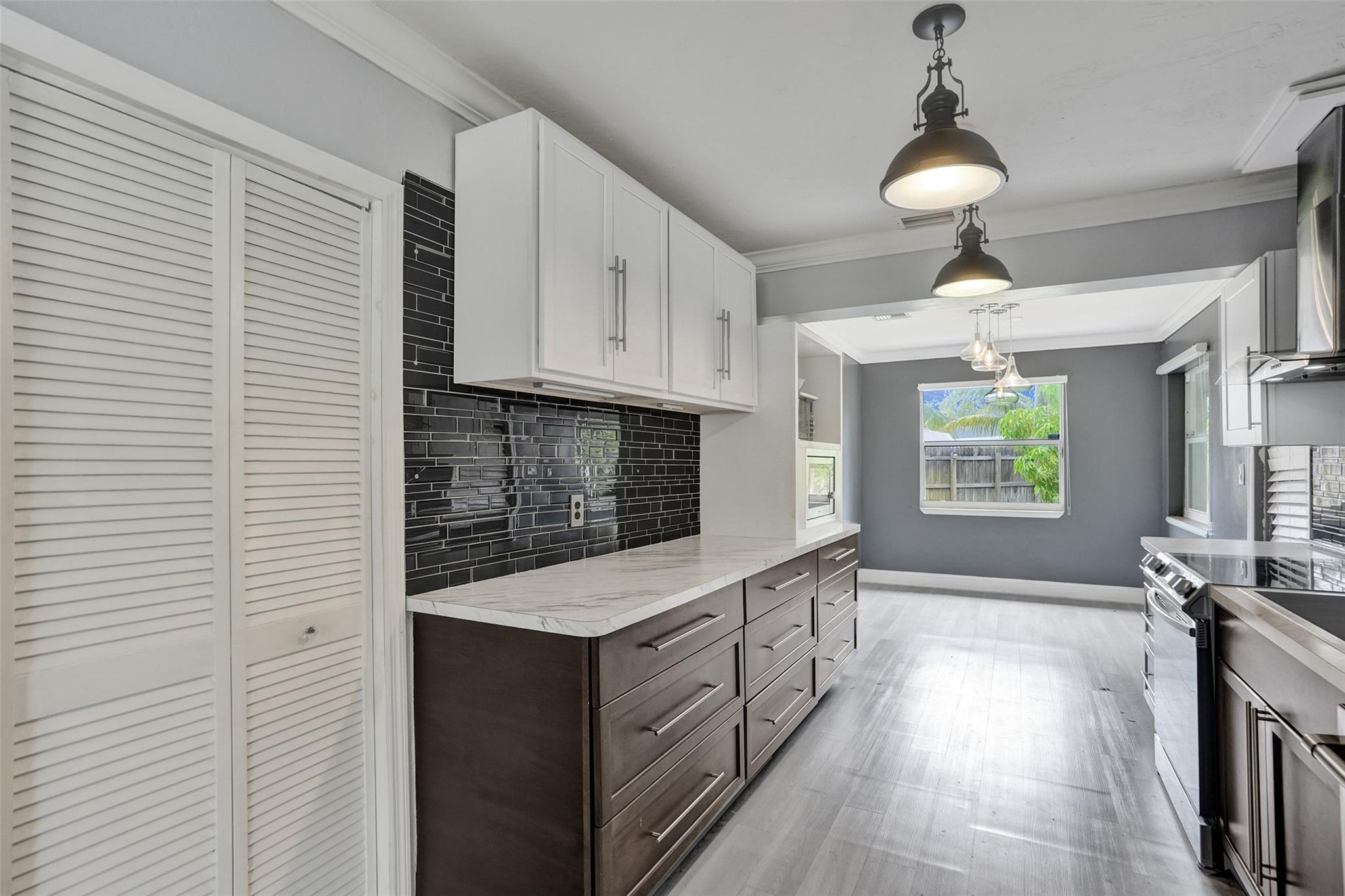 281 Ne 41st St Oakland Park FL 33334 | F10503540