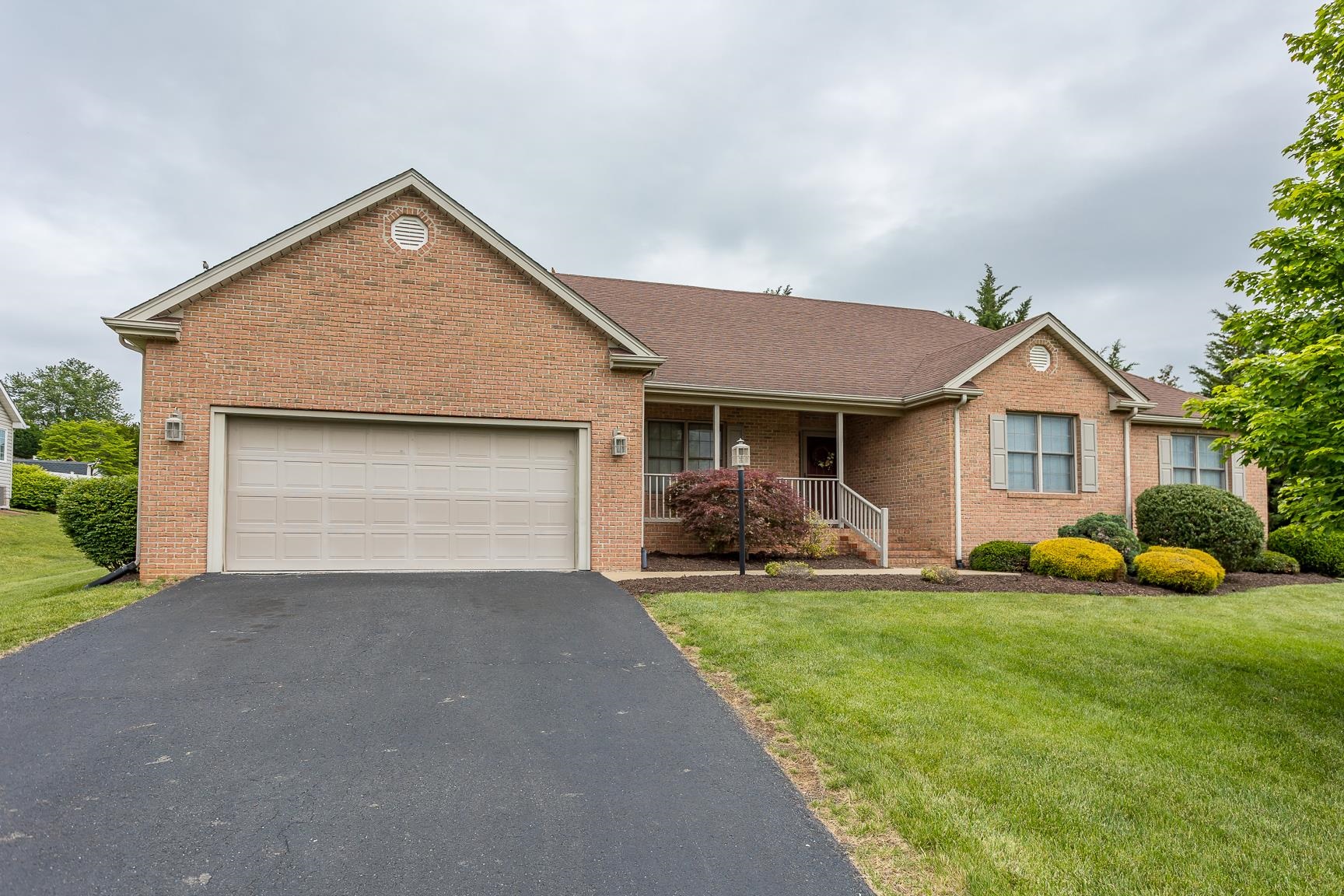 5 Hidden Valley Ct
