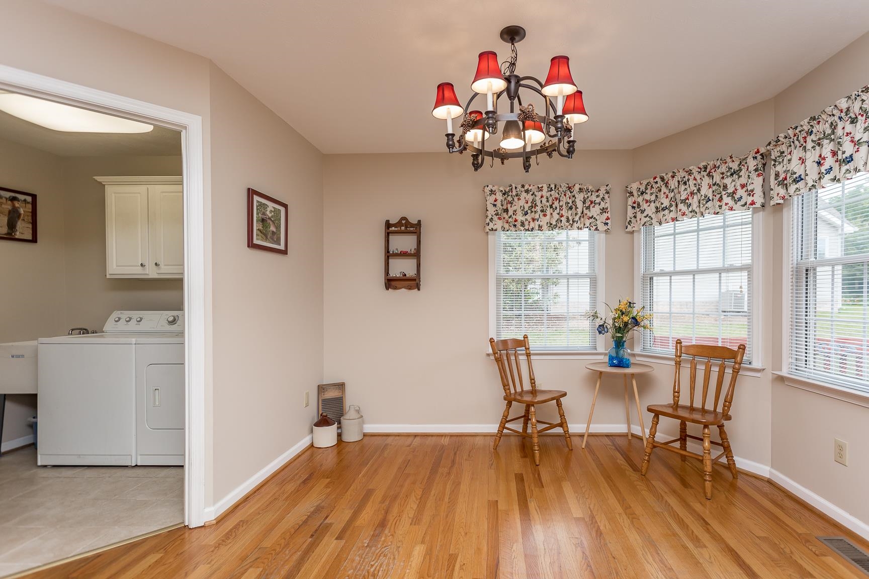 5 Hidden Valley Ct