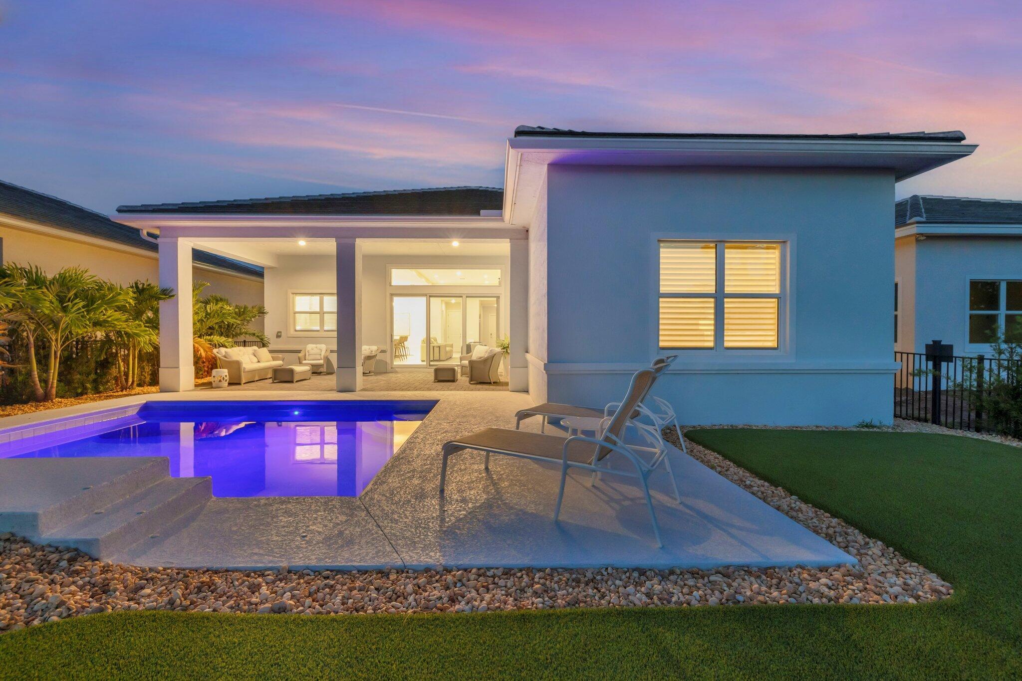 Homes for sale in Port St Lucie, FL | 211 Se Calmo Circle, Port St Lucie, FL 34984 | MLS# R11090262