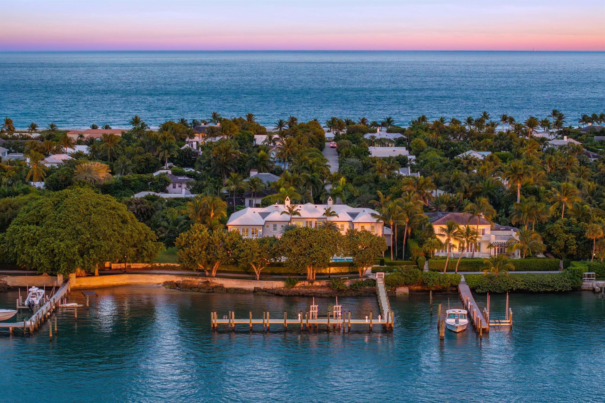 Homes for sale in Palm Beach, FL | 1350 N Lake Way, Palm Beach, FL 33480 | MLS# R11090300