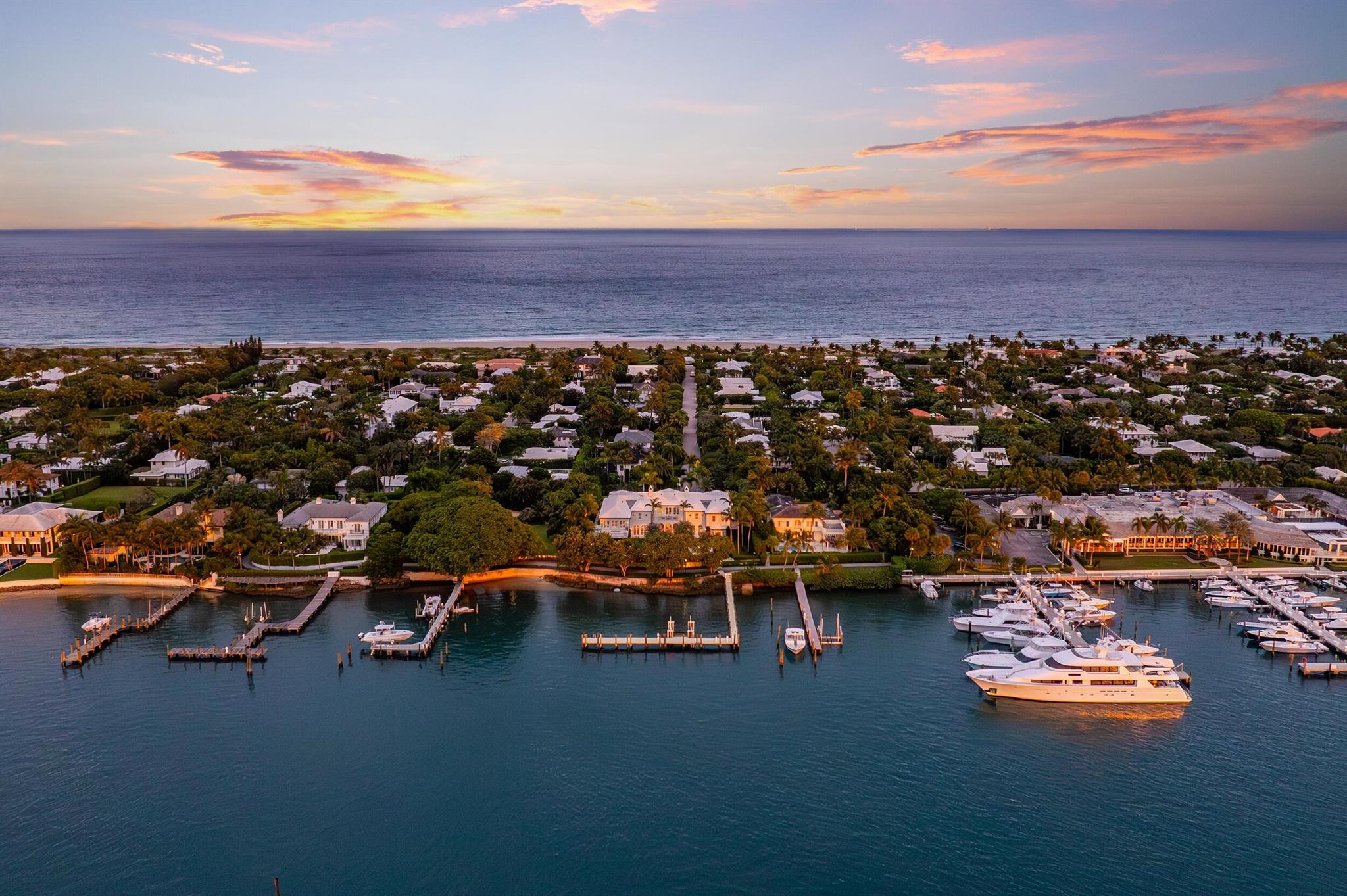 Homes for sale in Palm Beach, FL | 1350 N Lake Way, Palm Beach, FL 33480 | MLS# R11090300