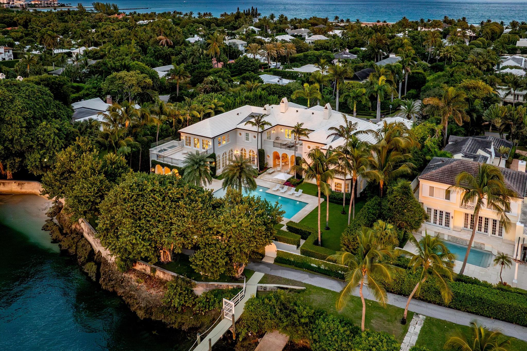 Homes for sale in Palm Beach, FL | 1350 N Lake Way, Palm Beach, FL 33480 | MLS# R11090300