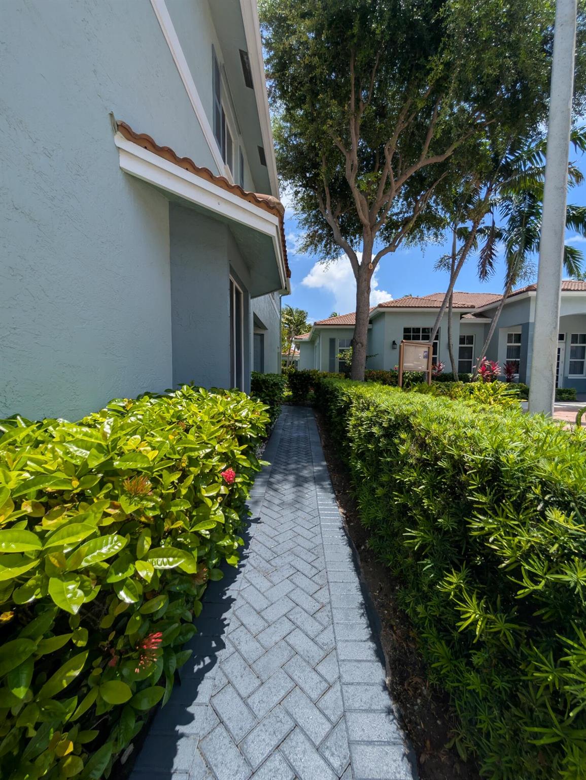 Homes for sale in Riviera Beach, FL | 3602 Sonoma Dr, Riviera Beach, FL 33404 | MLS# R11090352