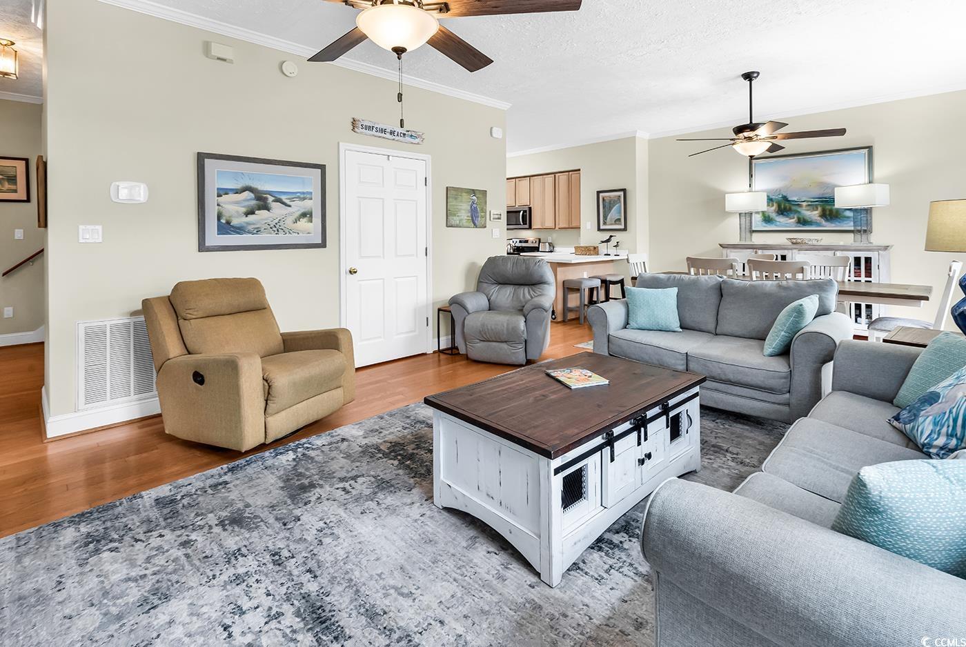 17 South Oak Dr. 