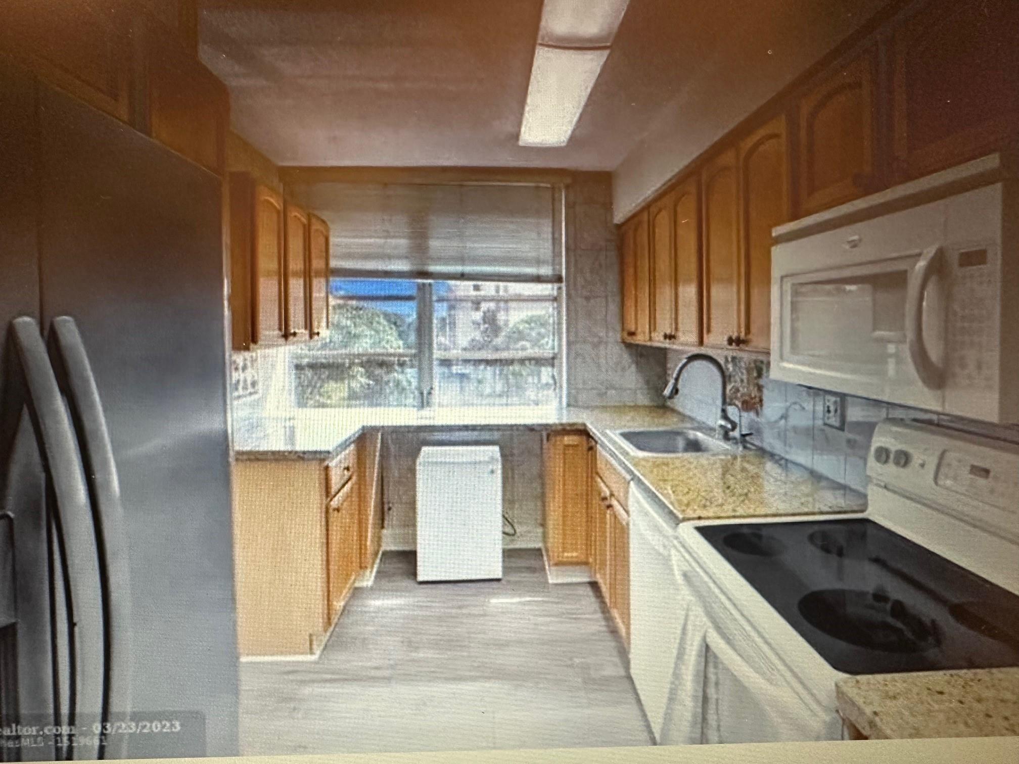 7051 Environ Blvd Lauderhill FL 33319 | F10503835