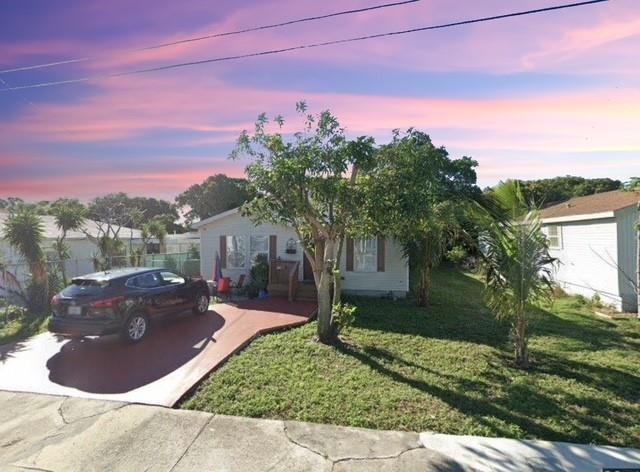 716 21st St West Palm Beach FL 33407 | F10503847