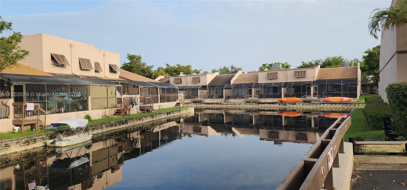 Pembroke Lakes Section Se