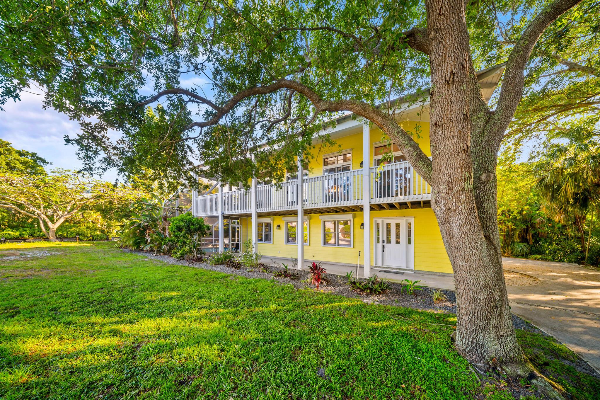 Homes for sale in Jensen Beach, FL | 3900 Ne Cheri Dr, Jensen Beach, FL 34957 | MLS# R11090766