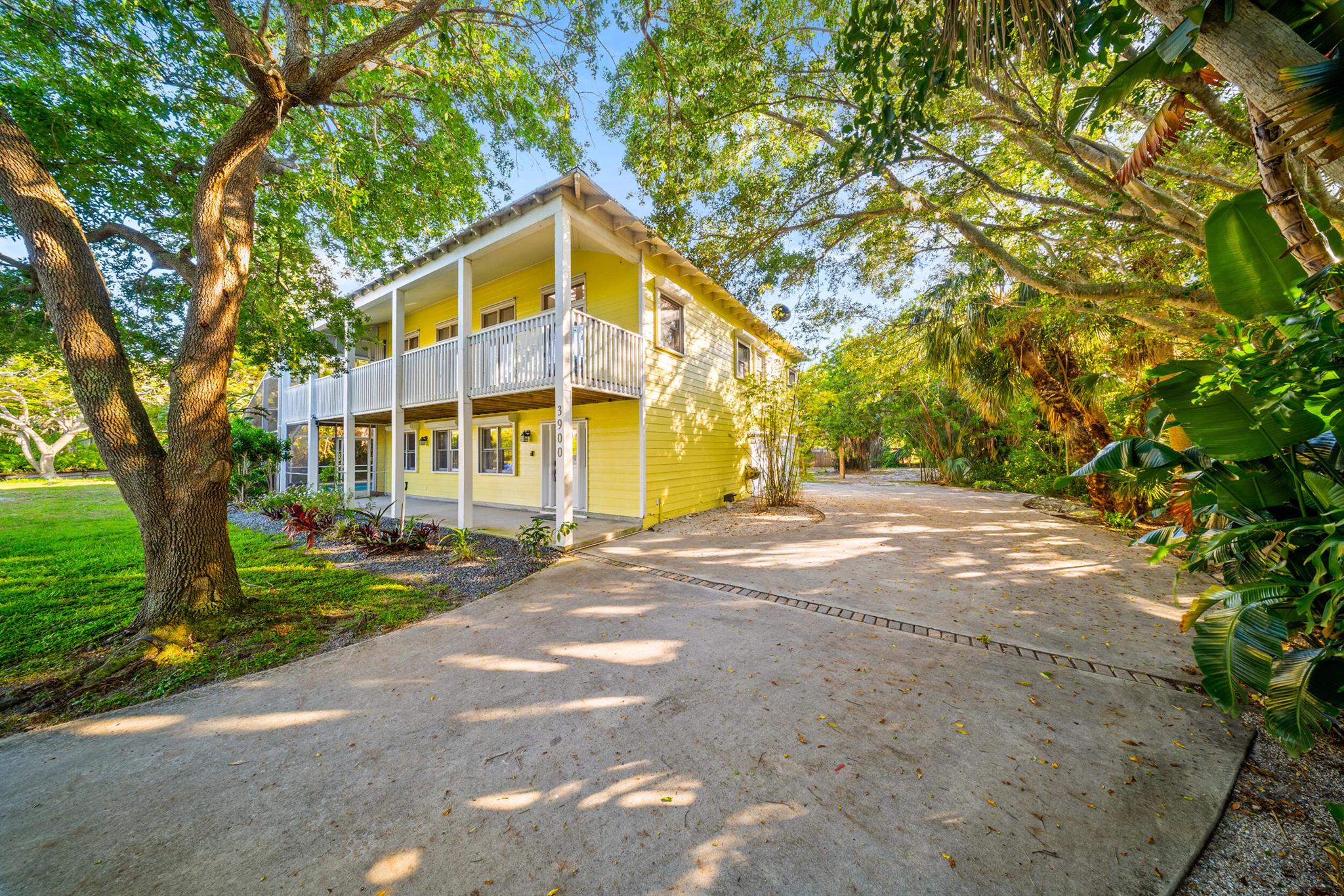 Homes for sale in Jensen Beach, FL | 3900 Ne Cheri Dr, Jensen Beach, FL 34957 | MLS# R11090766