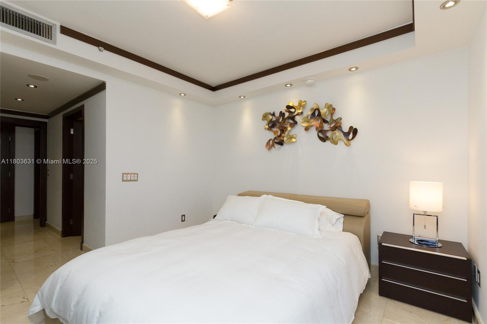 4775 Collins Ave #1201, Miami Beach FL 33140