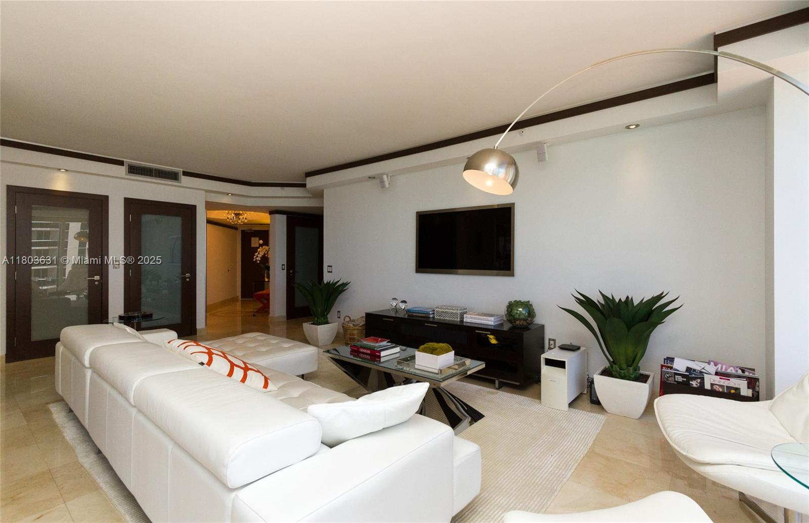 4775 Collins Ave #1201, Miami Beach FL 33140