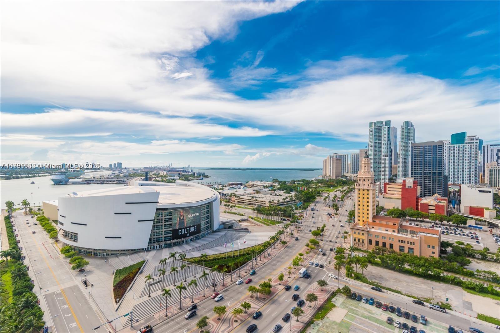 888 Biscayne Blvd #2103, Miami FL 33132