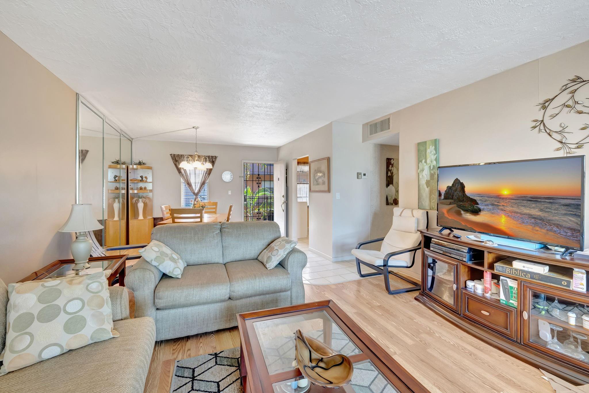 Homes for sale in Lauderdale Lakes, FL | 2841 Somerset Dr #318, Lauderdale Lakes, FL 33311 | MLS# F10503553