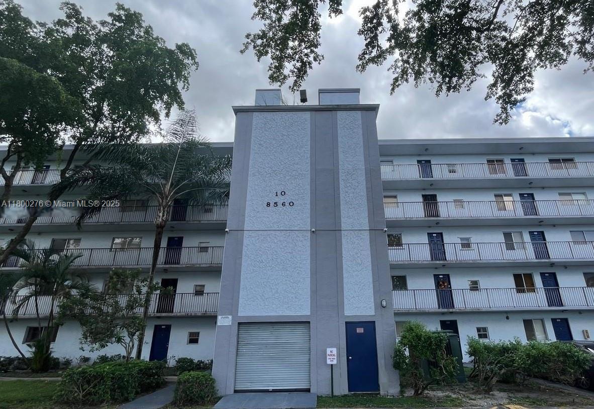 8560-n-sherman-cir-402-miramar-fl-33025/hzid_cba392ee