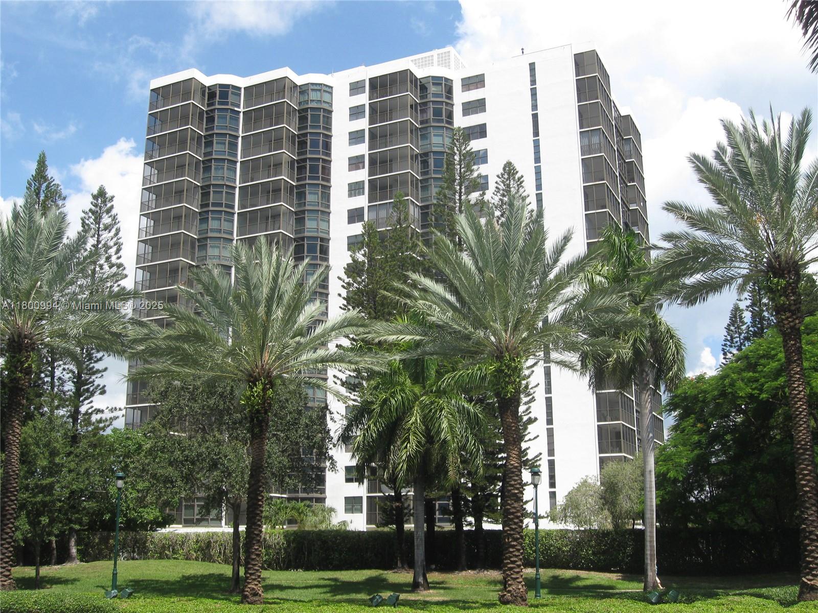 20100 Country Club Dr Unit 1504, Aventura, Florida 33180
