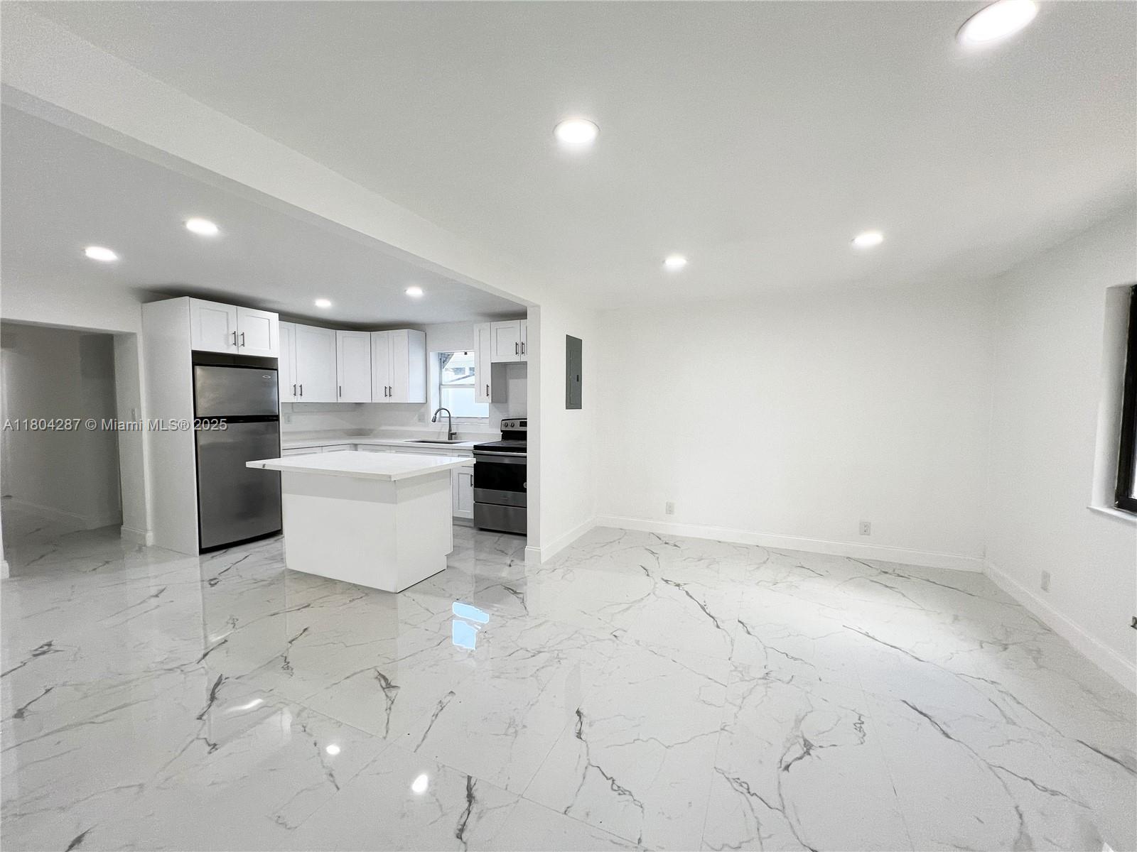 Homes for sale in Hollywood, FL | 5725 Buchanan St, Hollywood, FL 33021 | MLS# A11804287