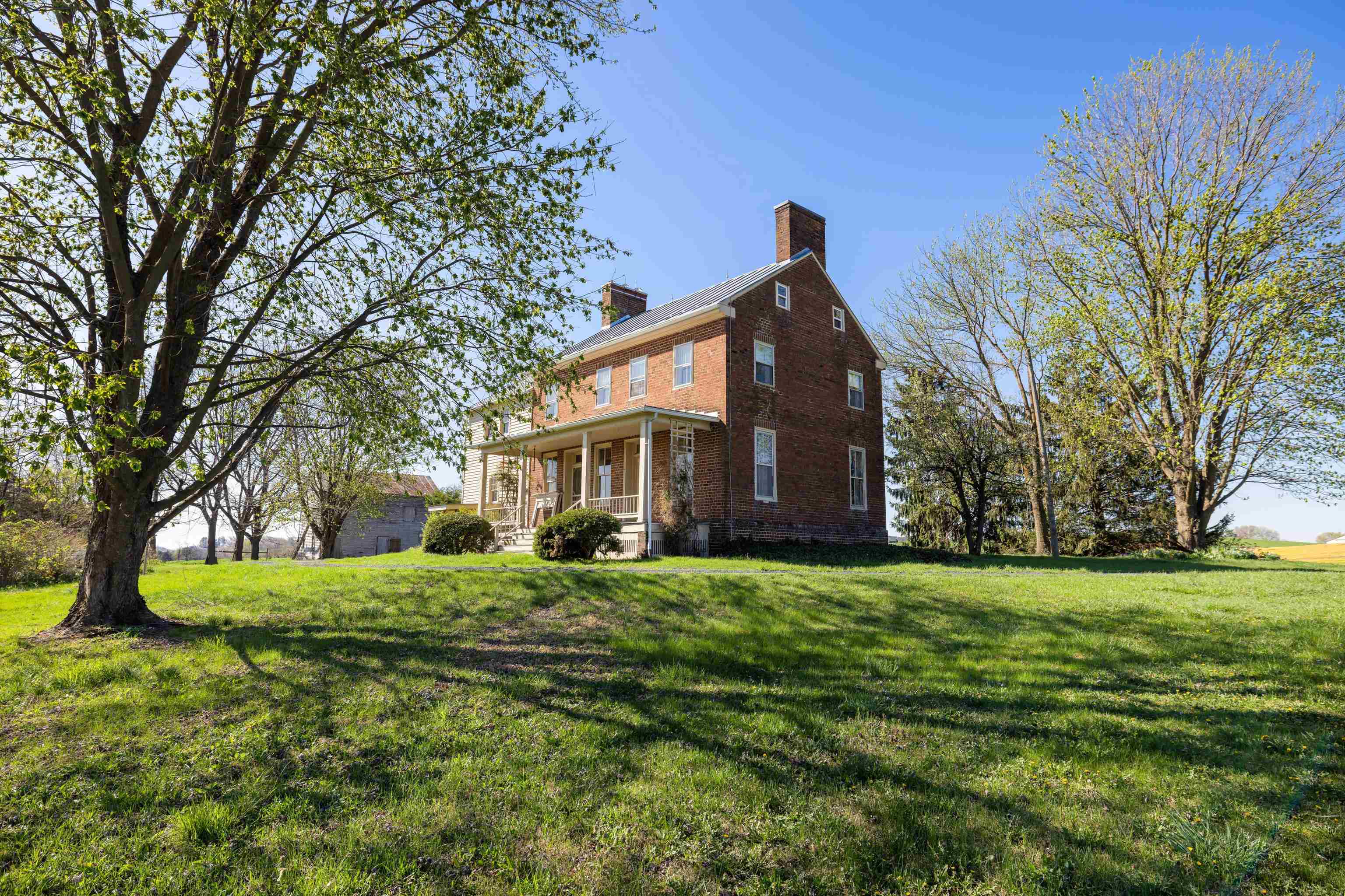 3599 LUMBER MILL RD exterior