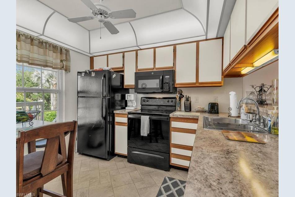 Homes for sale in Marco Island, FL | 850 Elkhorn Ct #224, Marco Island, FL 34145 | MLS# F10501814