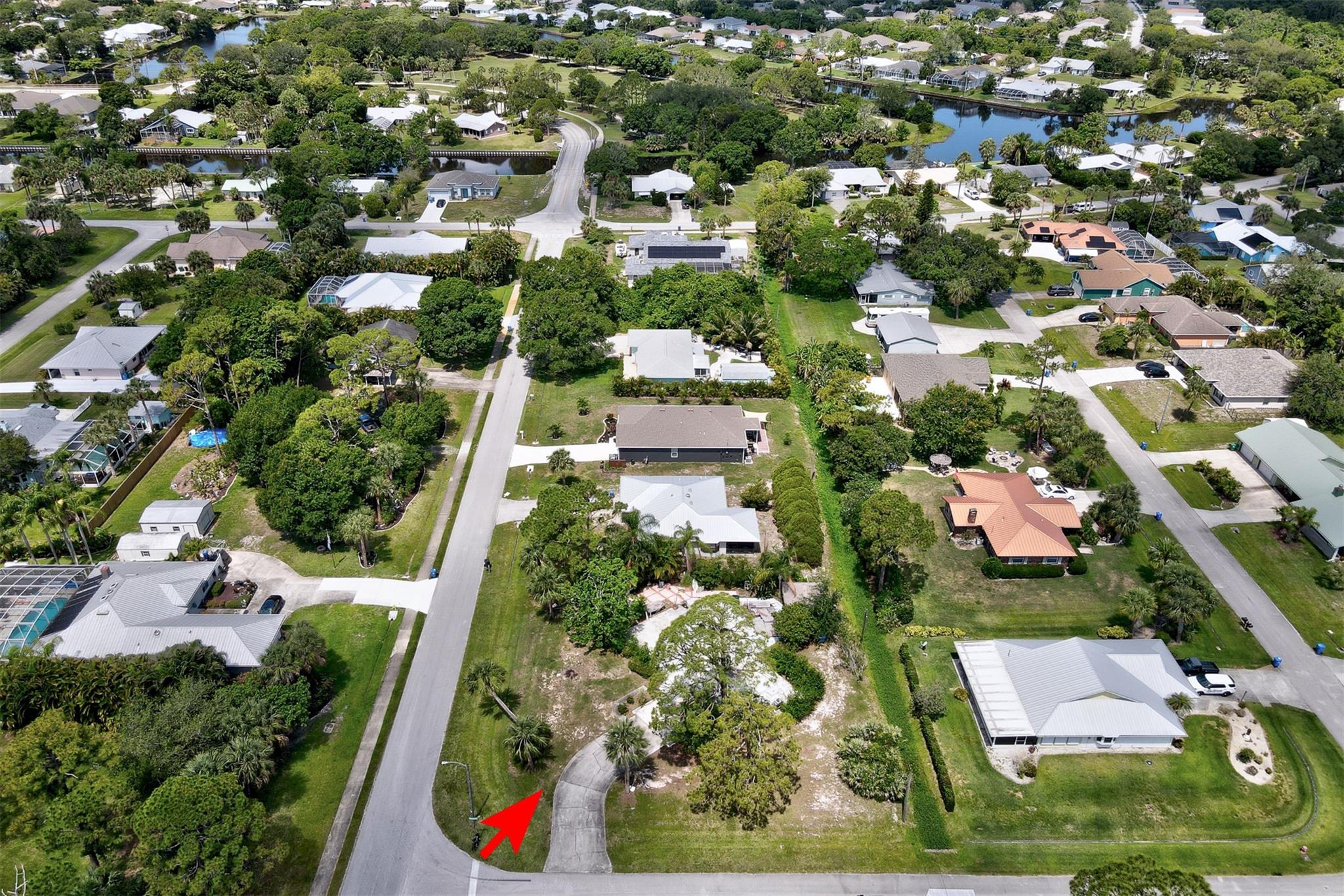 Homes for sale in Sebastian, FL | 702 Lake Dr, Sebastian, FL 32958 | MLS# F10504153