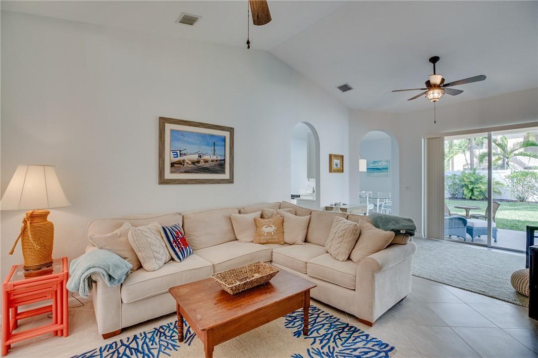 Homes for sale in Fort Pierce, FL | 5730 E Sunberry Cir, Fort Pierce, FL 34951 | MLS# F10504266