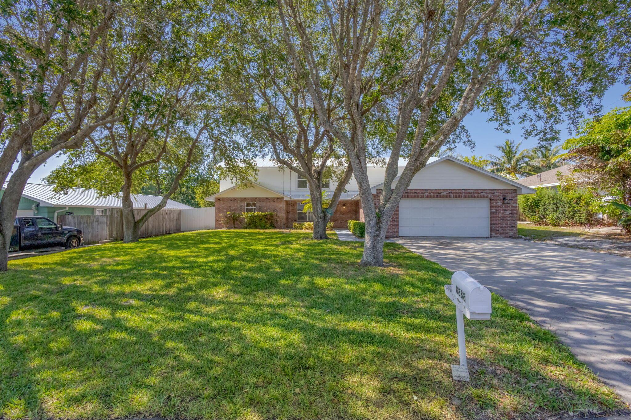 Homes for sale in Hobe Sound, FL | 8888 Se Colony Street, Hobe Sound, FL 33455 | MLS# R11091584