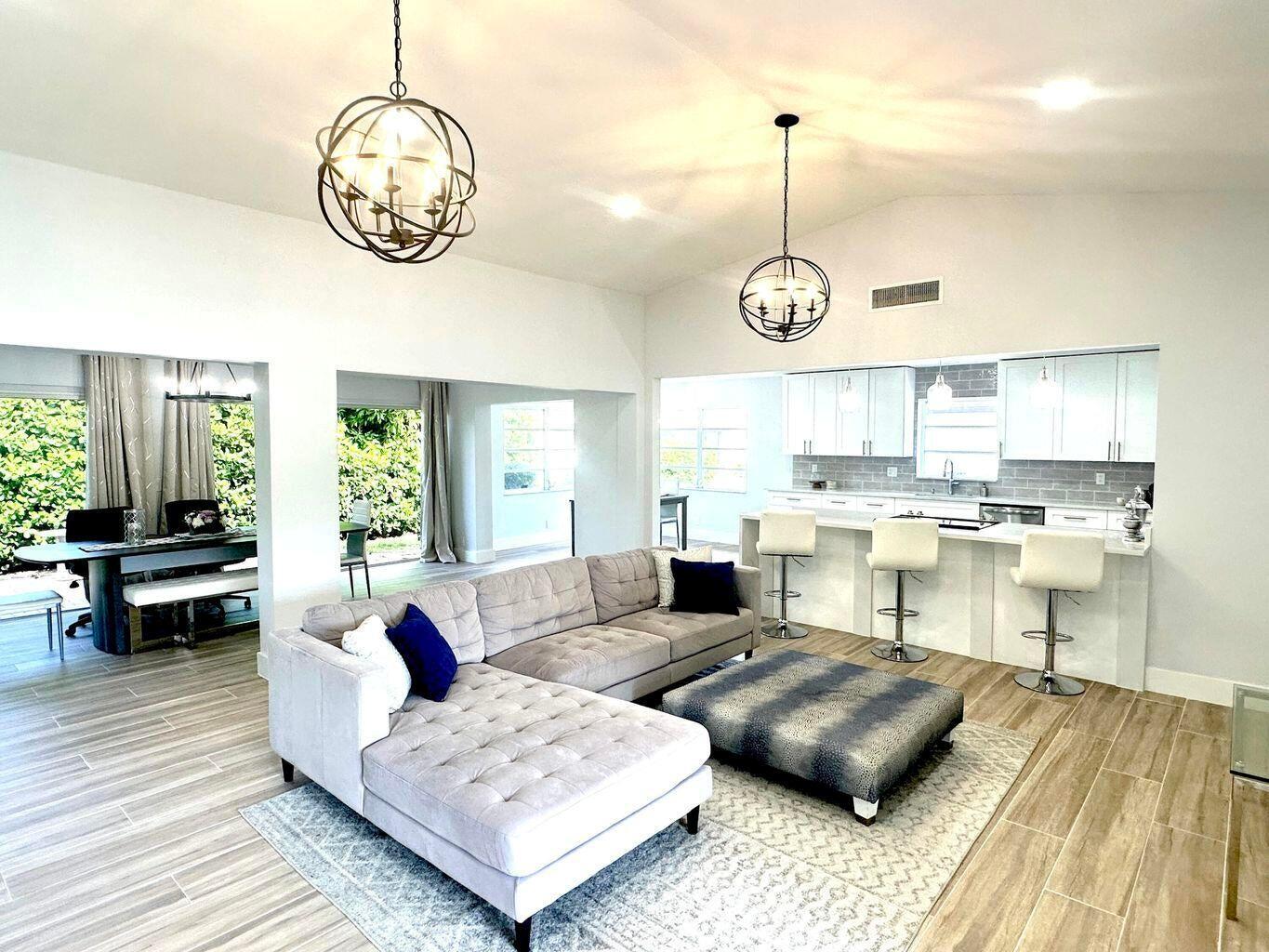 10723 Greentrail Drive S Boynton Beach FL 33436 | R11091646