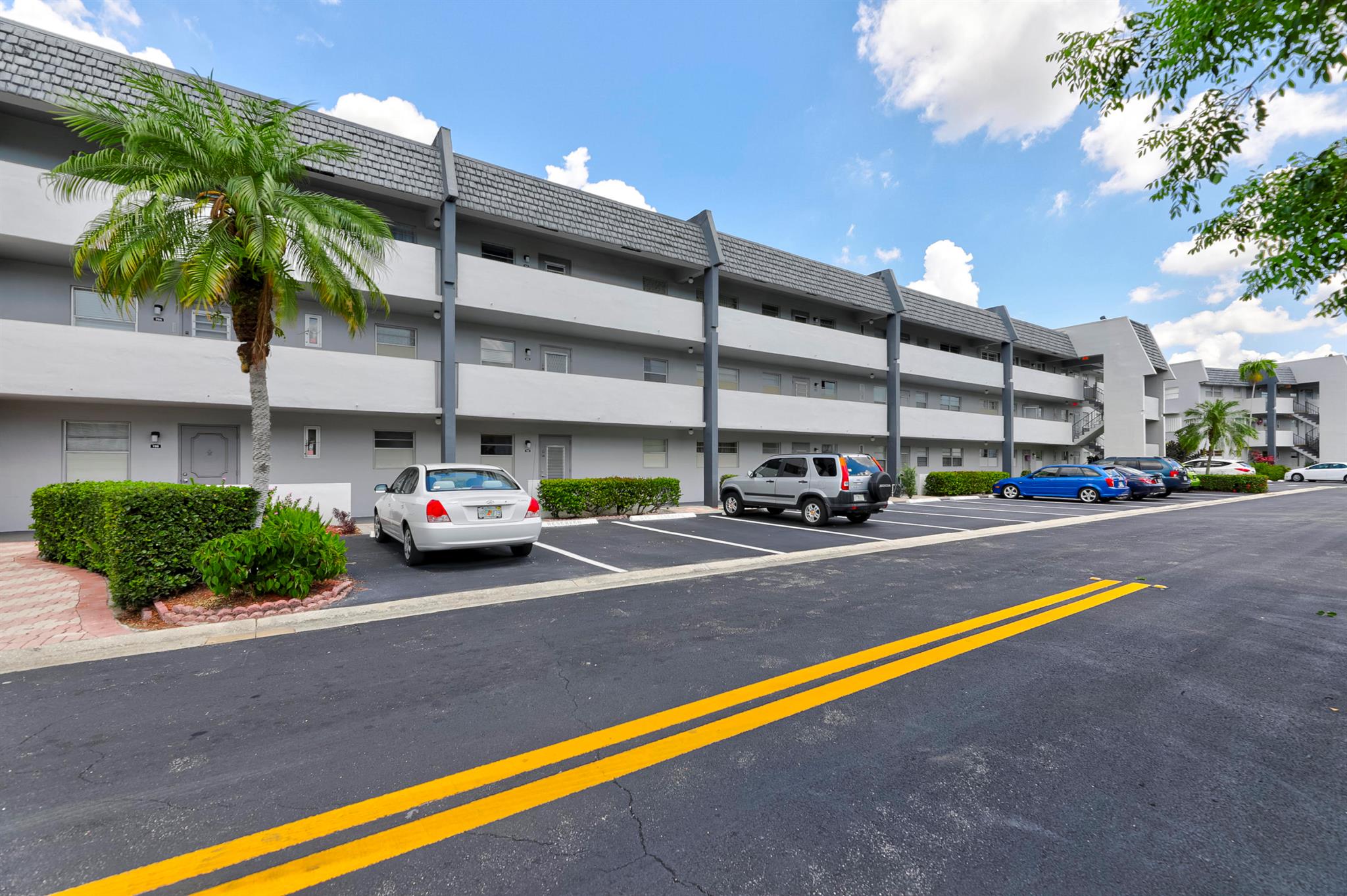 Oriole Golf & Tennis Club