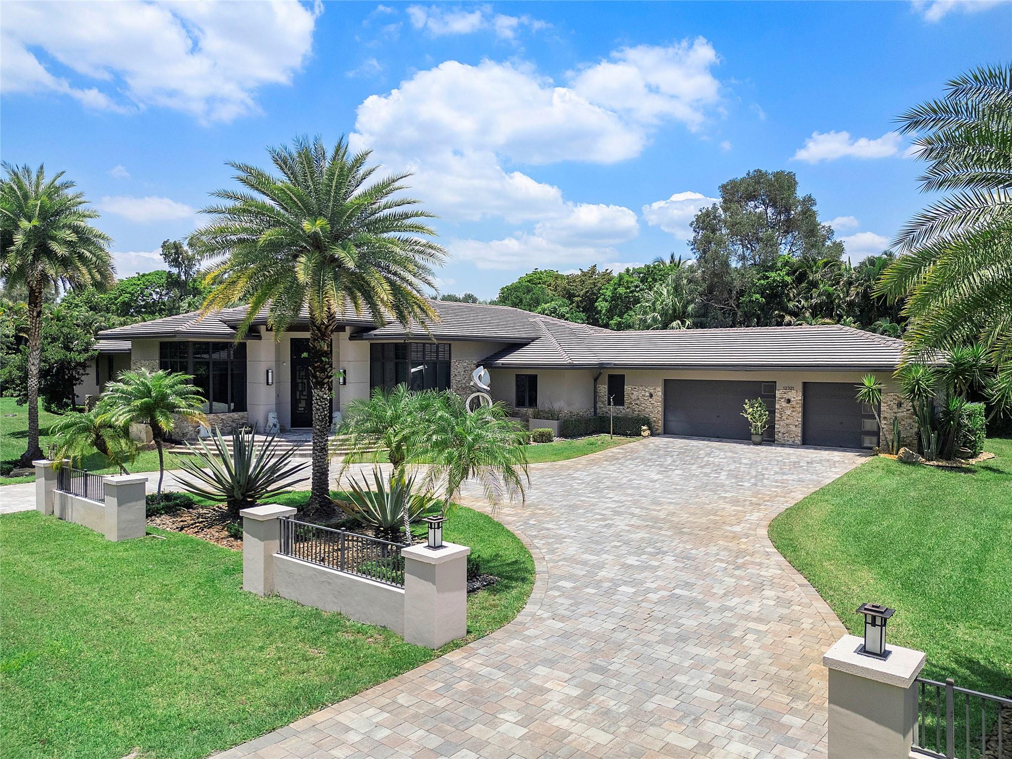 12321 Nw 2nd St Plantation FL 33325 | F10504415