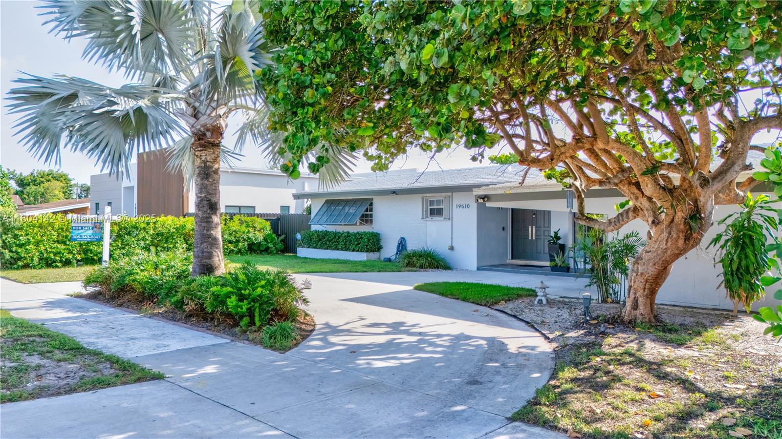 19510 19th Ave, Miami, Florida 33179