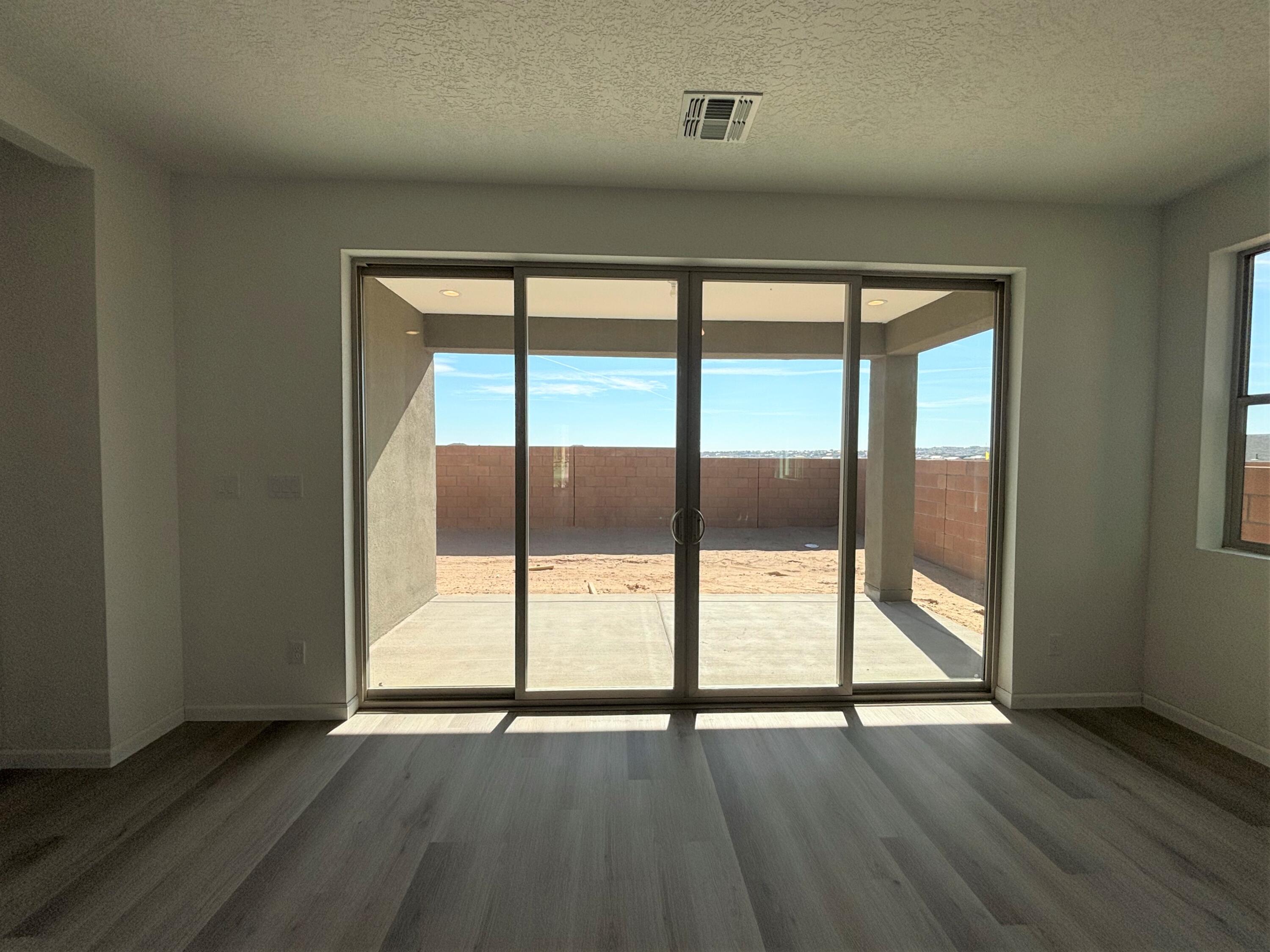 2546 Seaforth Circle NE 