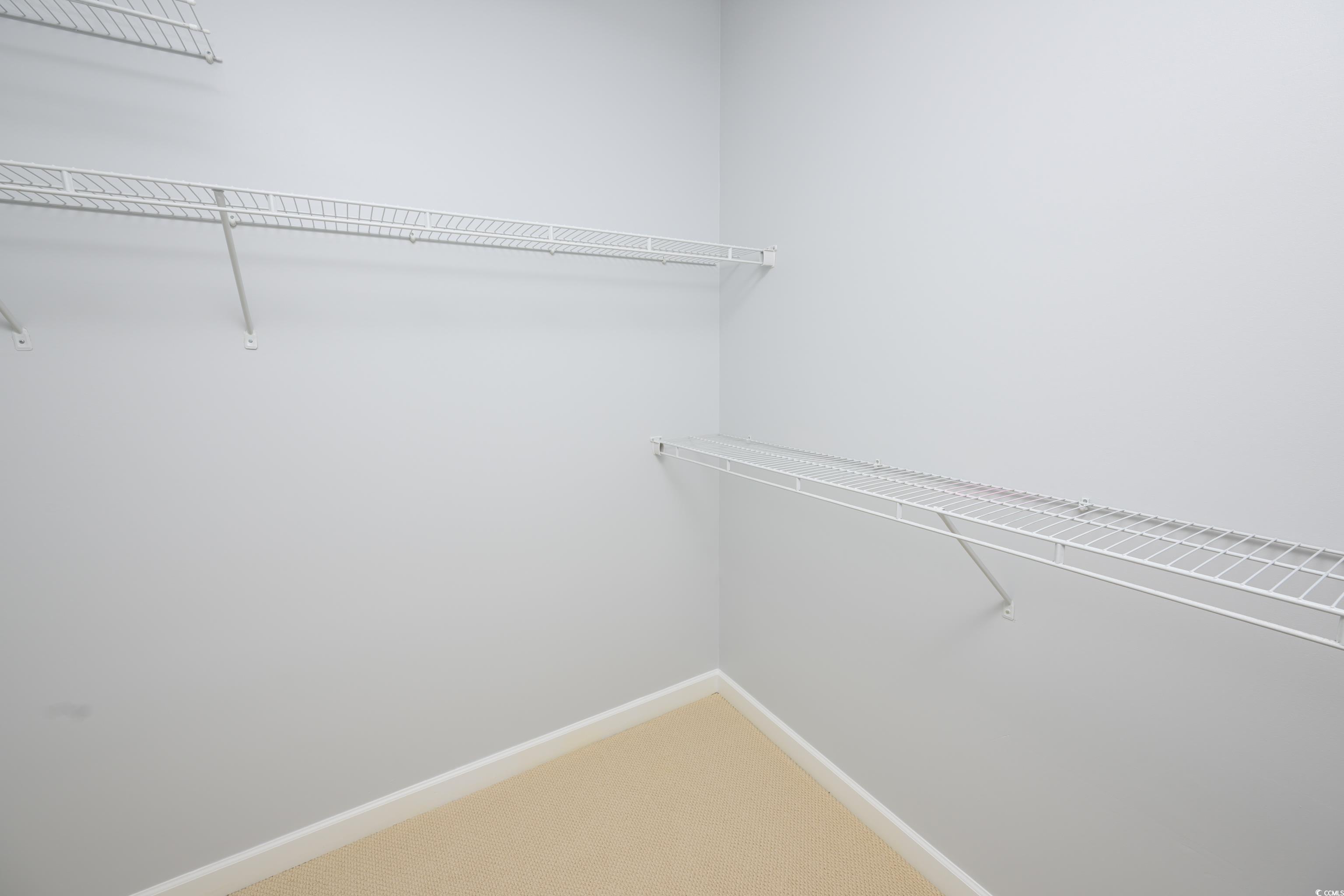 2512501 | Photo 26