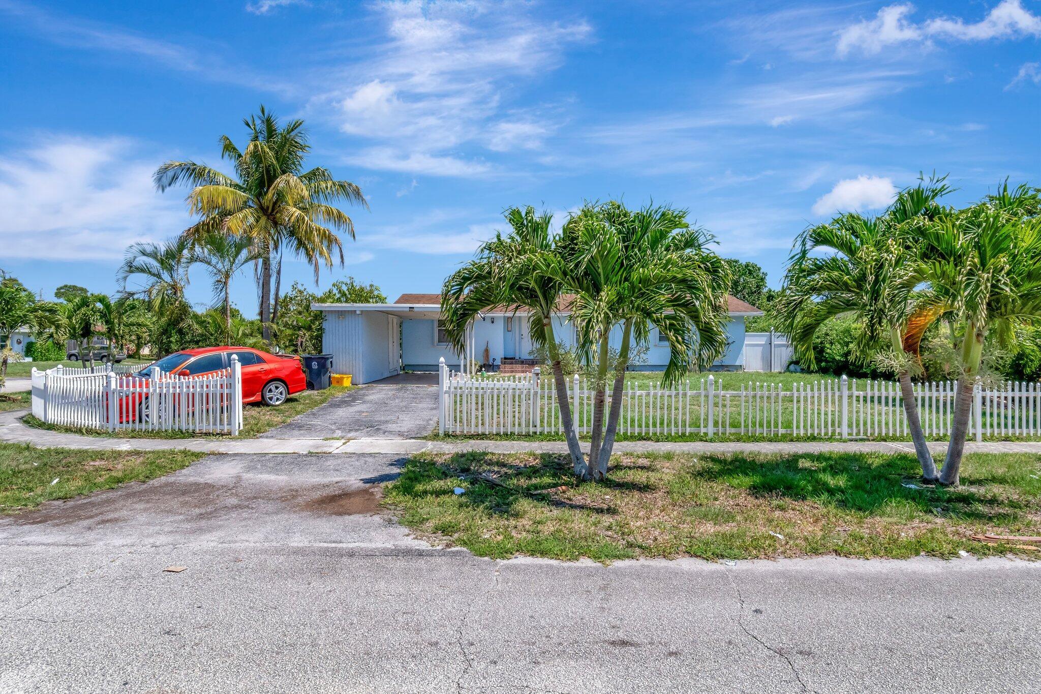 Homes for sale in Atlantis, FL | 3935 Chickasha Road, Atlantis, FL 33462 | MLS# R11091828