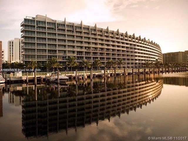 Apartamento à Venda em Aventura, FL