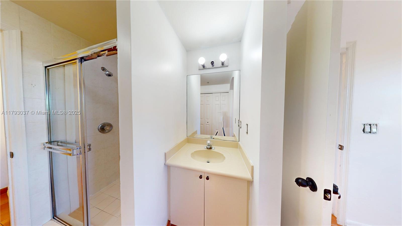 Homes for sale in Doral, FL | 6520 Nw 114th Ave #1637, Doral, FL 33178 | MLS# A11793037