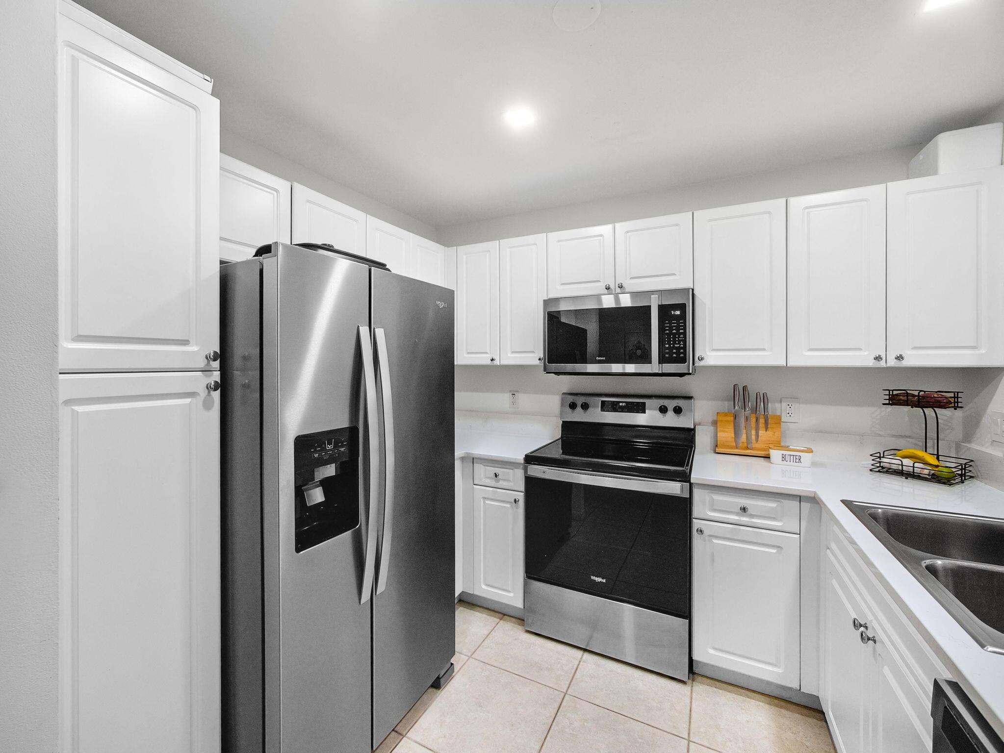 Homes for sale in Deerfield Beach, FL | 4167 Crystal Lake Dr, Deerfield Beach, FL 33064 | MLS# R11092074