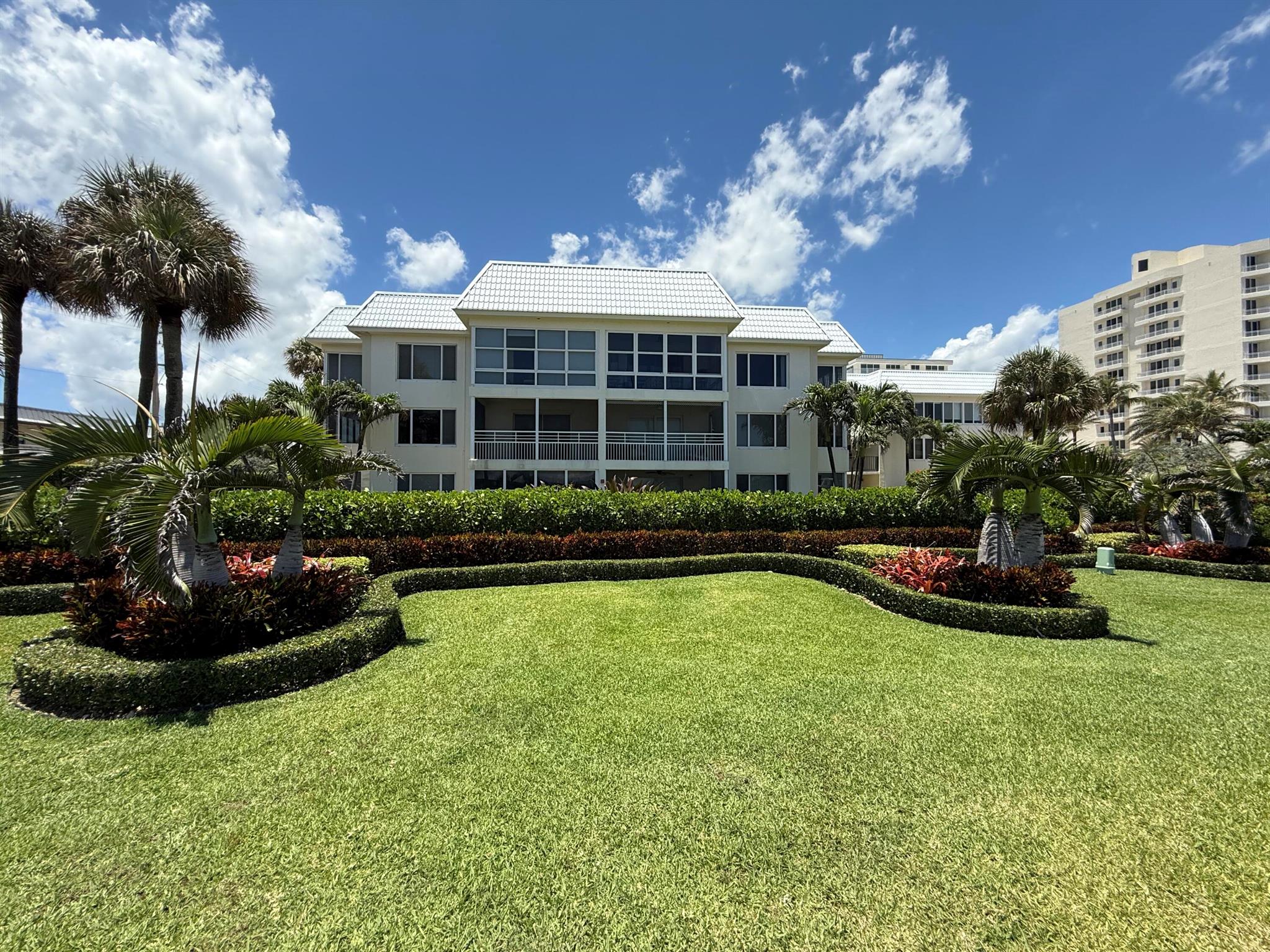 Live the Coastal Dream on Jupiter Island! Don't miss this fantastic opportunity to own a beautifully remodeled 2-bedroom, 2-bath residence in a highly desirable Intracoastal community--complete with private beach access and available boat slip, 26 ft.This move-in-ready unit is a true gem--just pack your swimsuit & toothbrush! Enjoy elegant touches throughout, including wood flooring, granite and marble countertops, a stunning master bathroom, and a bonus enclosed living/office space all with impact windows. A full-size laundry room adds to your everyday convenience.Community highlights include:*Direct Intracoastal access*Heated pool*Tiki hut lounge area--perfect for sunset  cocktails*Covered assigned parking*Elevator access*Kayak & Paddle Board*Boat slips 27-28 Boat slips (27-28 ft) available for assignment

Whether you're looking for a peaceful retreat, a boating enthusiast's dream, or a stylish year-round residence, this property has it all.

This is a must-see&#x14;schedule your private showing today!