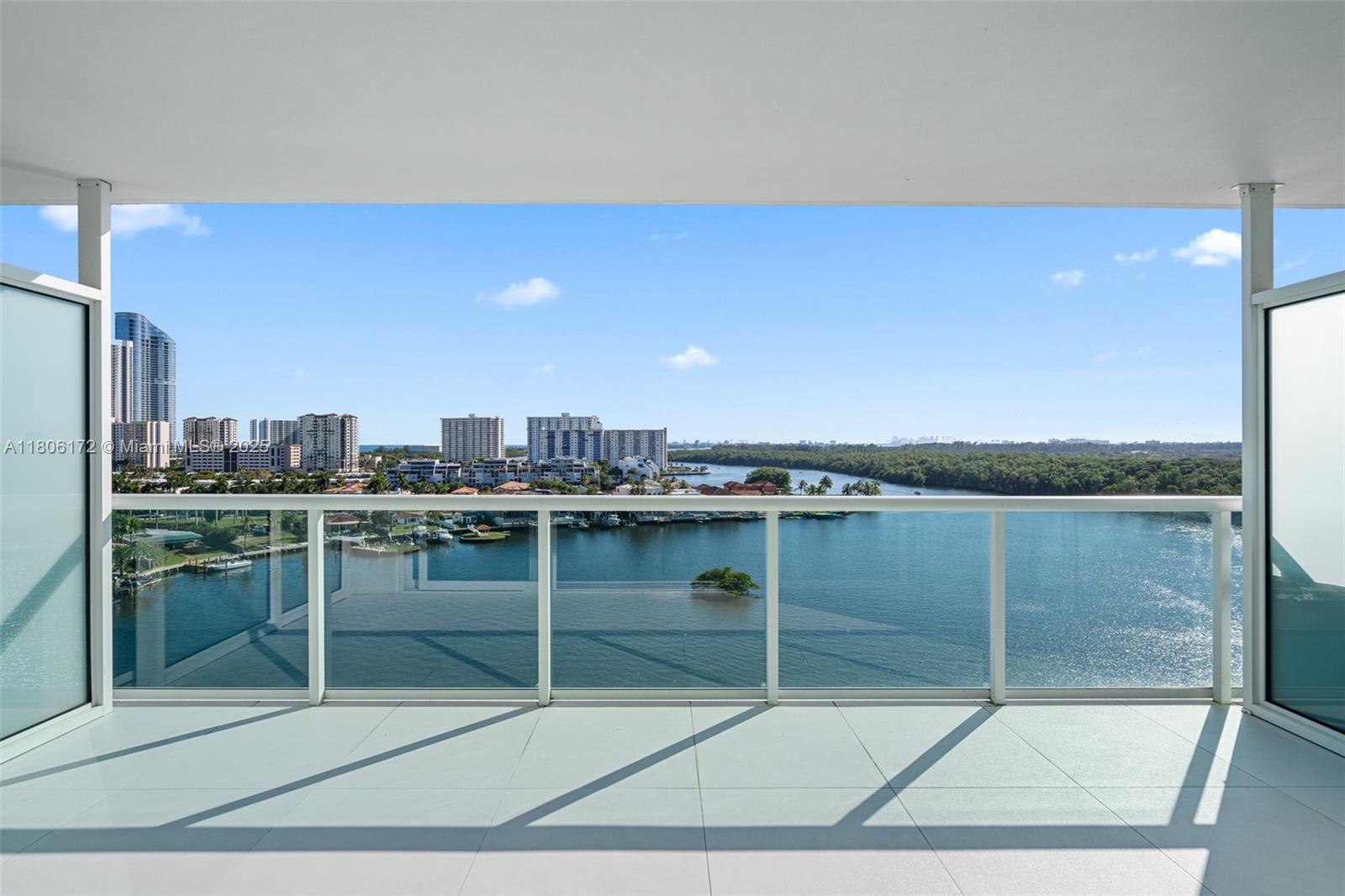 Apartamento en Venta en Sunny Isles Beach, FL