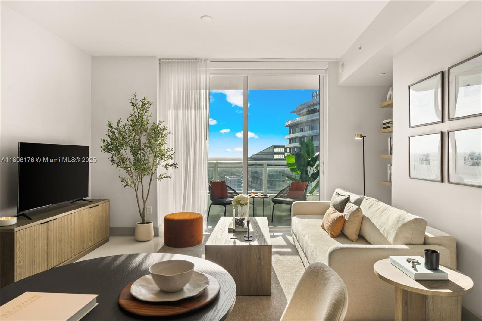 The Bondo (1080 Brickell)