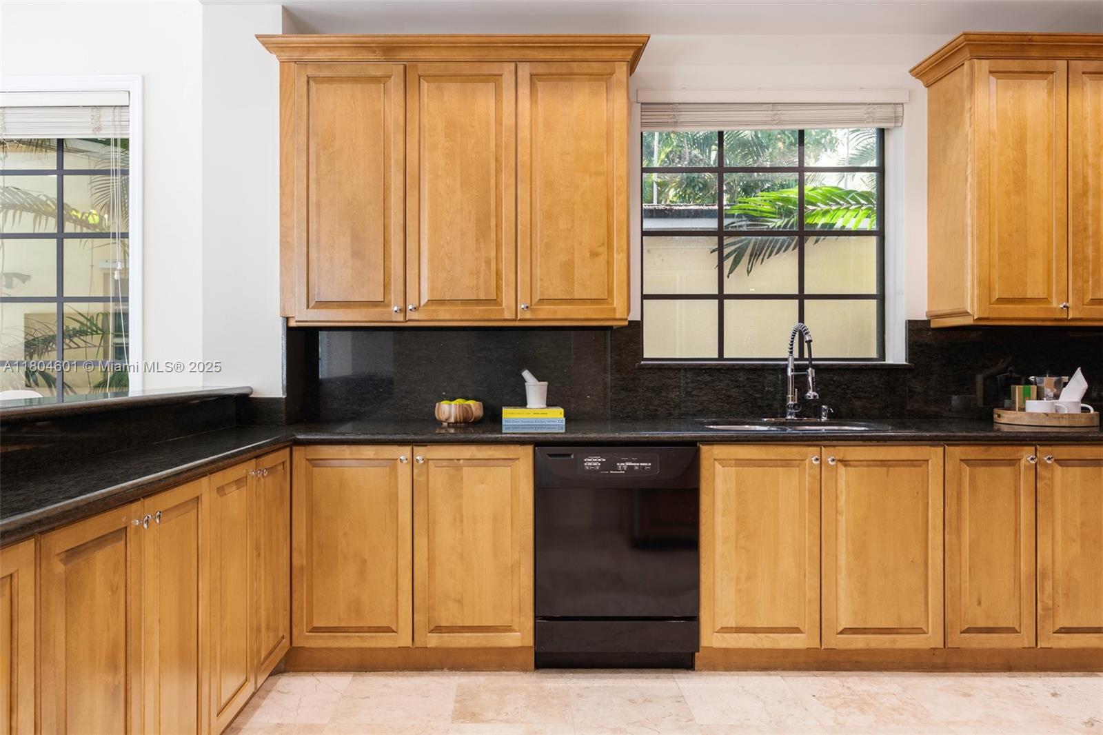 7250 SW 47 Ave, Coral Gables FL 33143