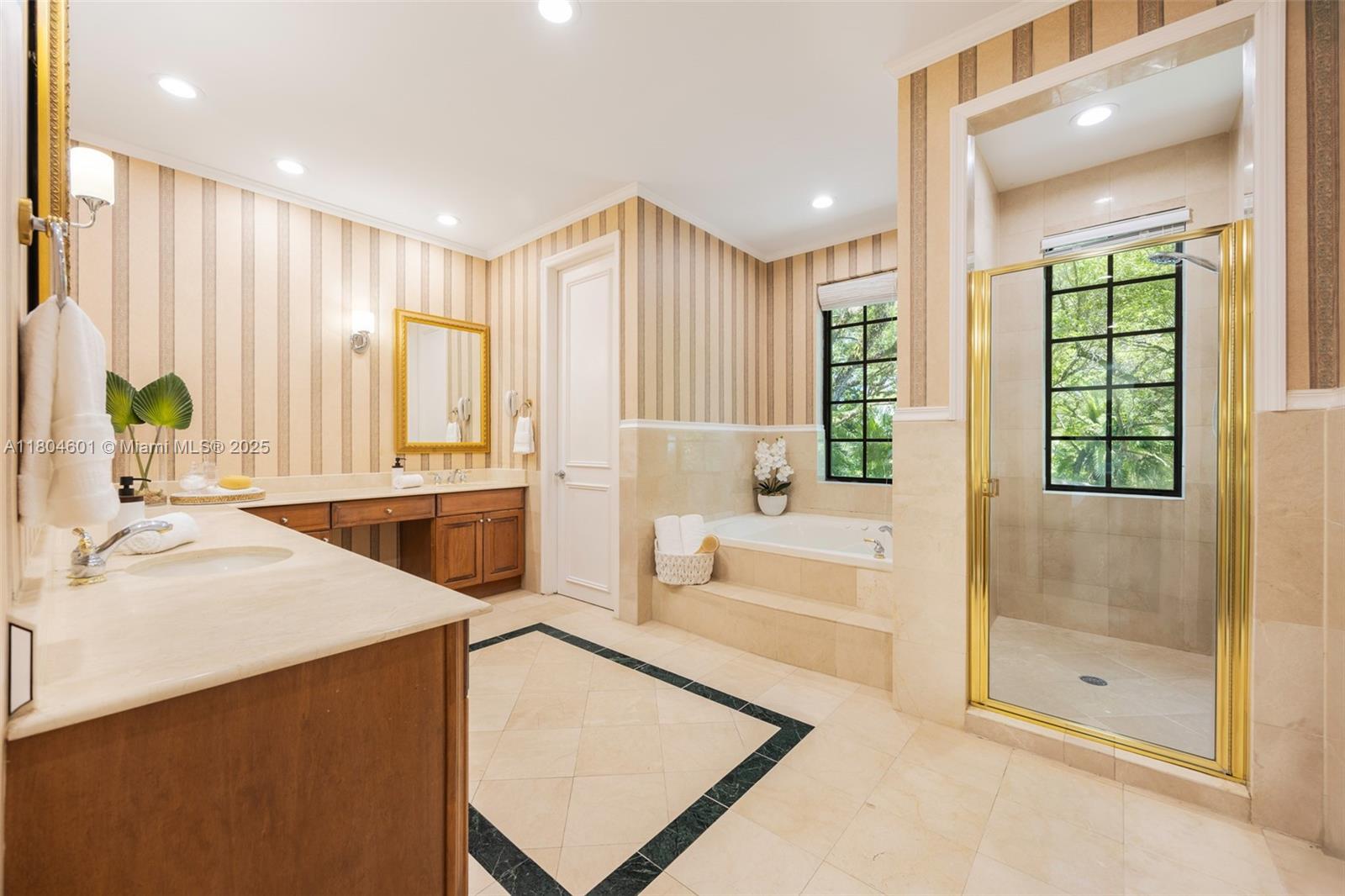7250 SW 47 Ave, Coral Gables FL 33143