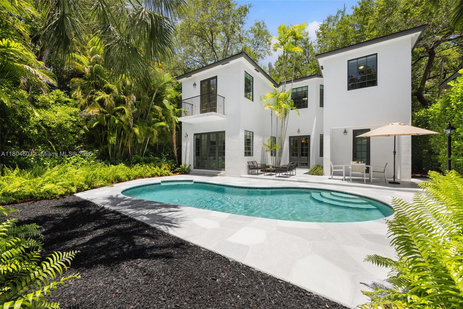 7250 SW 47 Ave, Coral Gables FL 33143