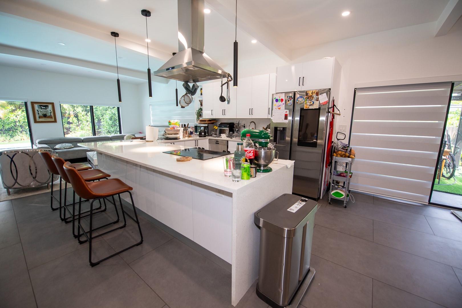 Homes for sale in North Miami Beach, FL | 18560 Ne 20Th Ct, North Miami Beach, FL 33179 | MLS# F10504774