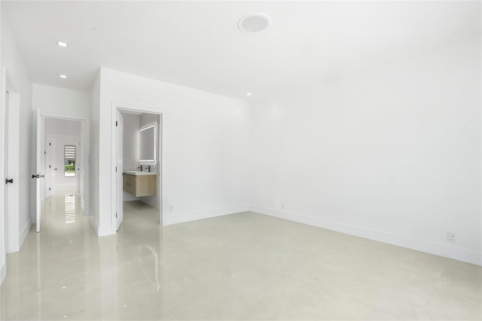 Master bedroom #1 - water view and access to backyard & pool