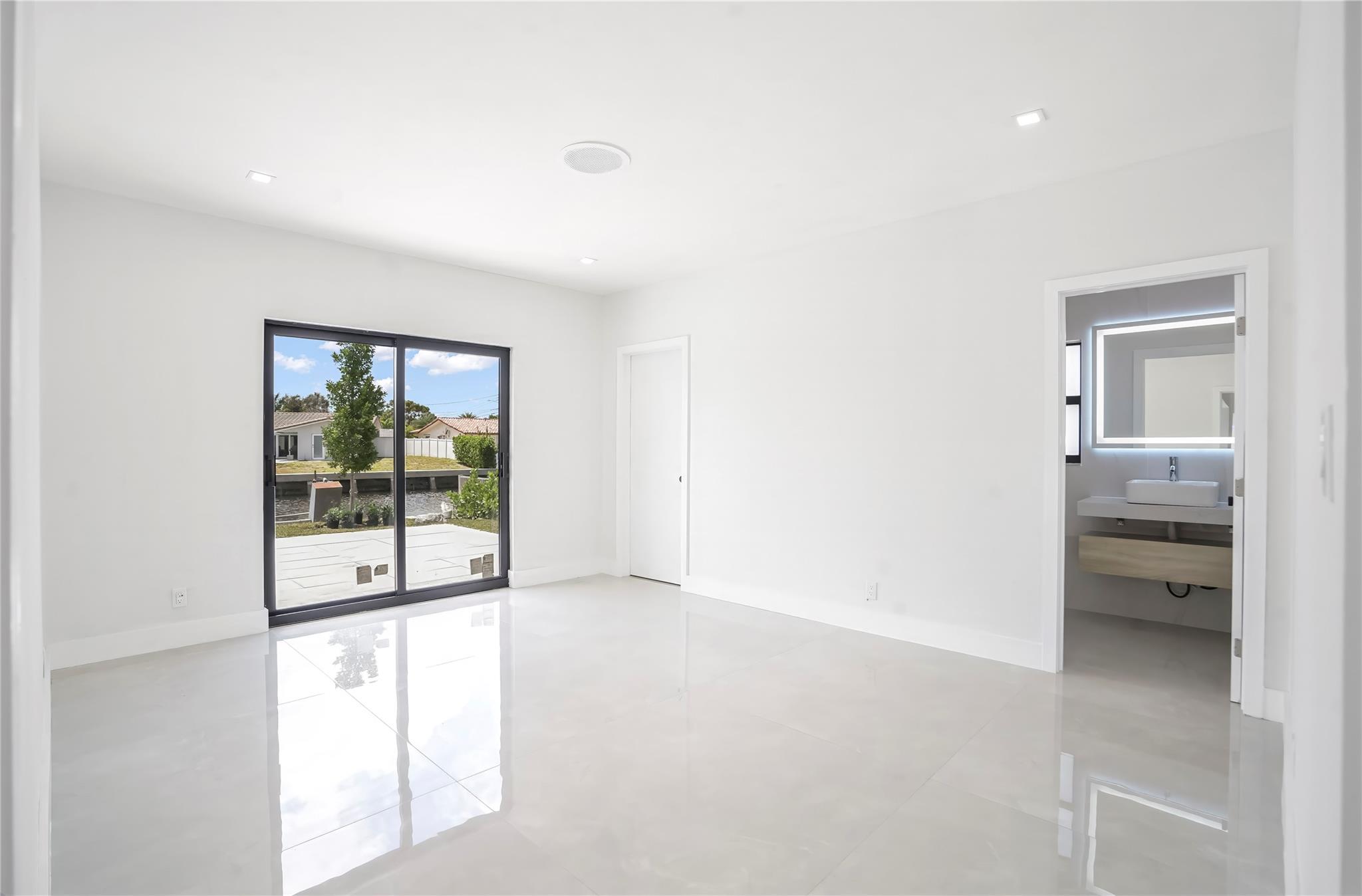 2nd Master - water view and access to backyard & pool