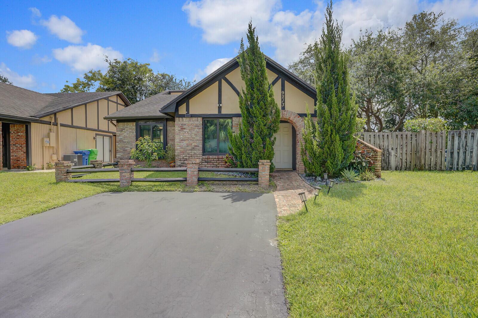 9213 Nw 49th Place Sunrise FL 33351 | R11092416