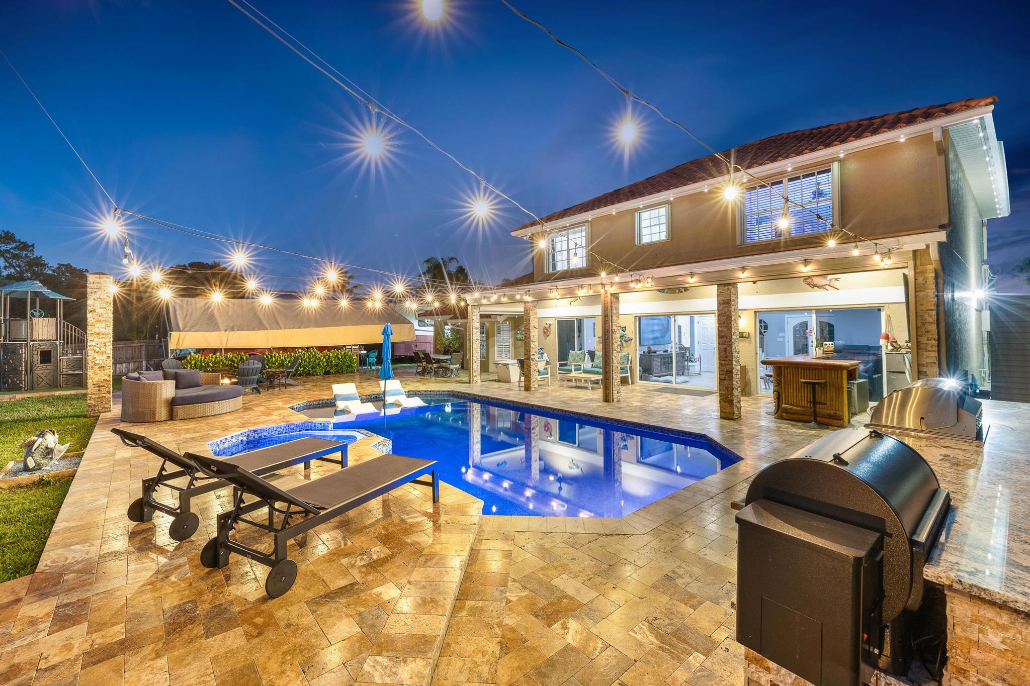 Homes for sale in Port St Lucie, FL | 121 Ne Naranja Avenue, Port St Lucie, FL 34983 | MLS# R11092437