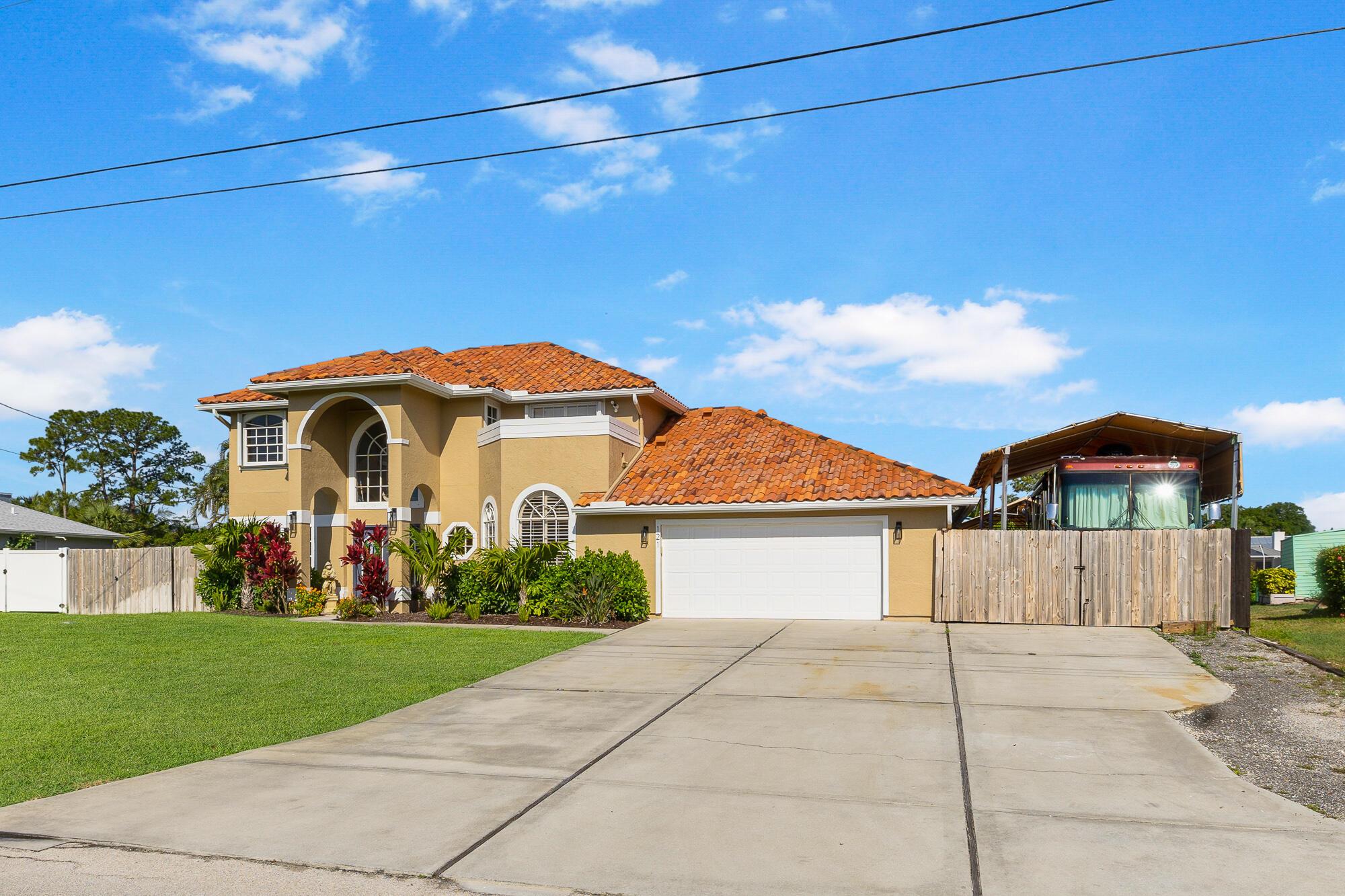 Homes for sale in Port St Lucie, FL | 121 Ne Naranja Avenue, Port St Lucie, FL 34983 | MLS# R11092437