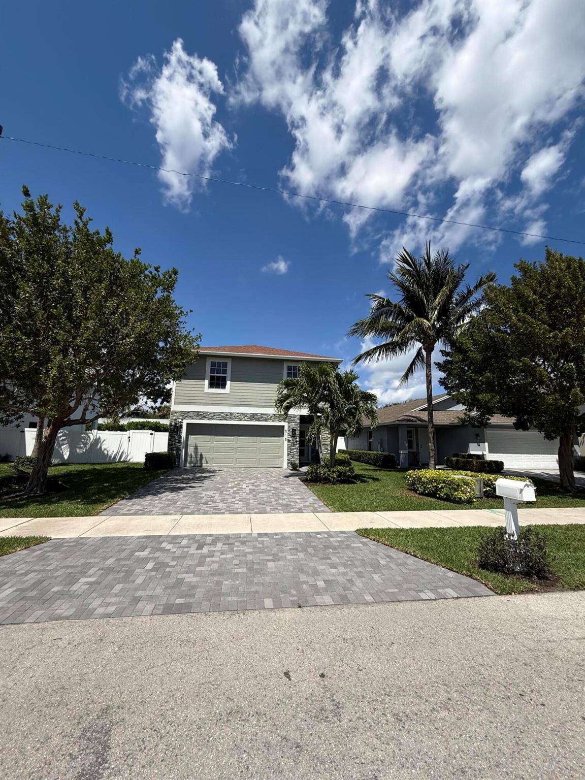 518 Lucky Lane Delray Beach FL 33444 | R11092446